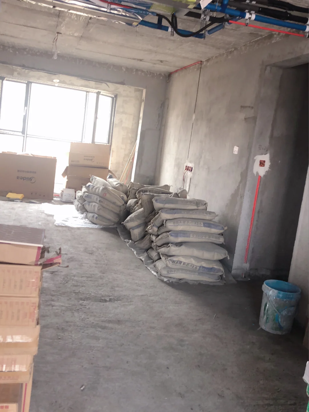 瓷砖师傅工钱多少钱一天 瓷砖师傅工钱多少钱一天